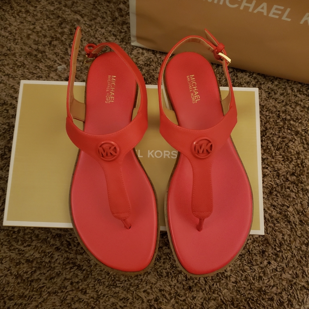 Michael Kors Judy thong sandal